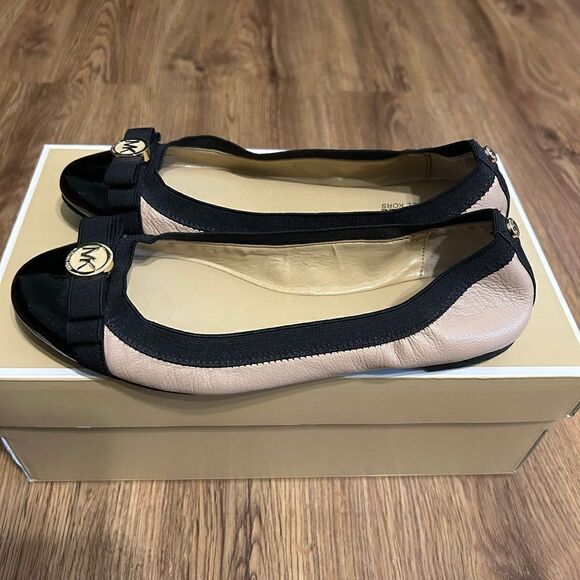 Michael Kors bow flats slip on shoes women’s 6 - Picture 3 of 7